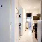 Guest house 